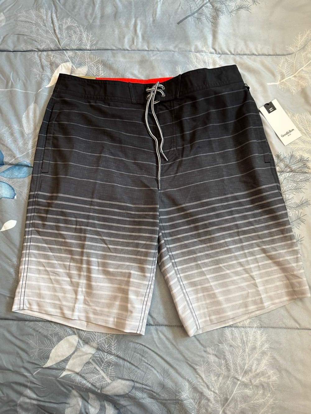NWTS Goodfellow & Co Black to Gray Gradient Swim Board Shorts Sz 33